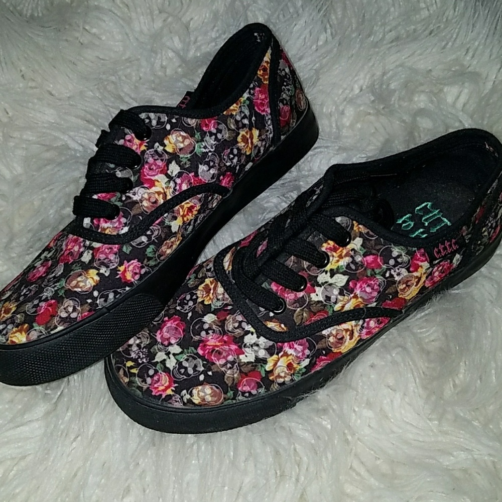 Floral Skull shoes
